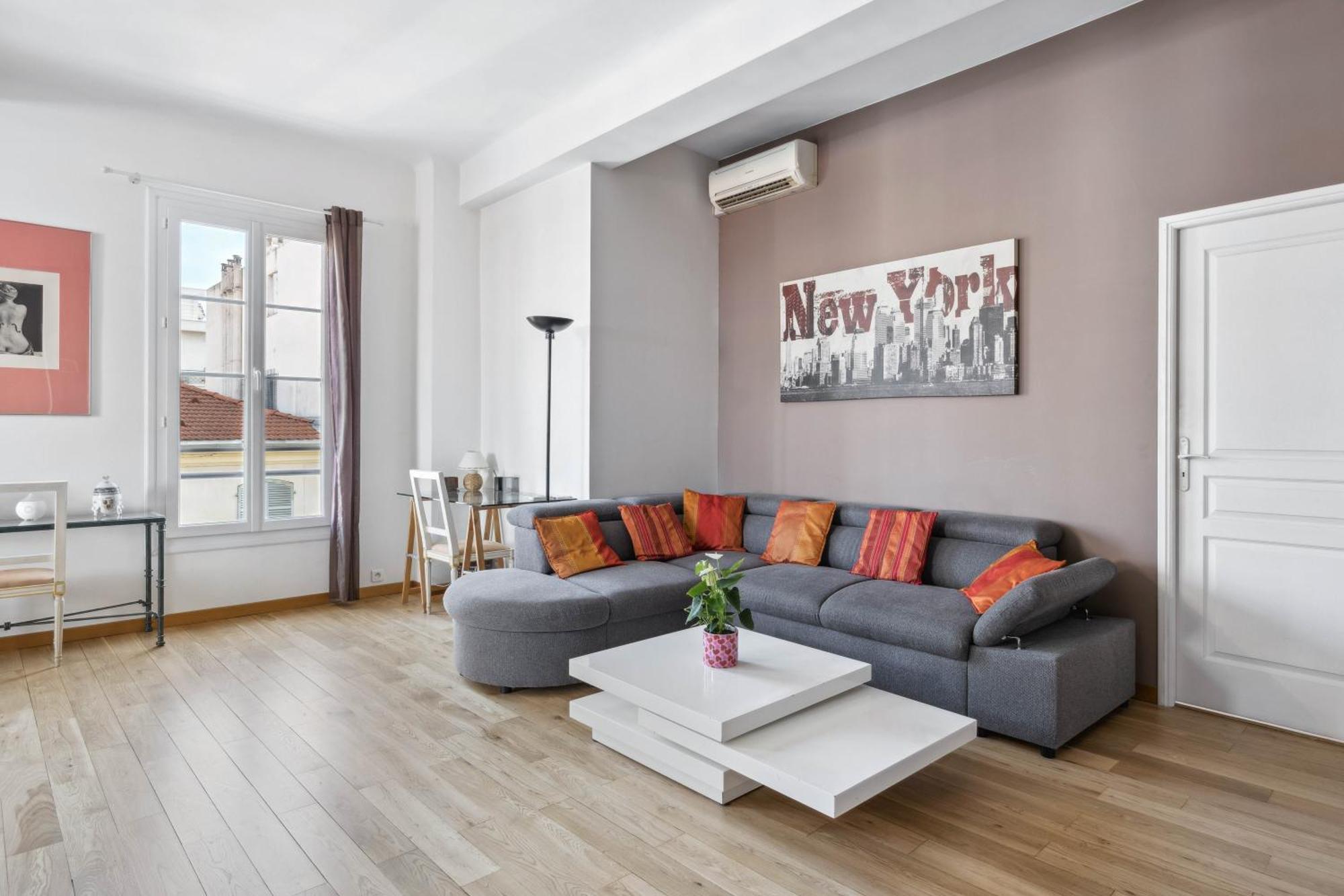 Le Blacas Apartment